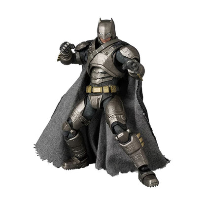 Medicom | MAFEX Armored Batman Ver.1.5