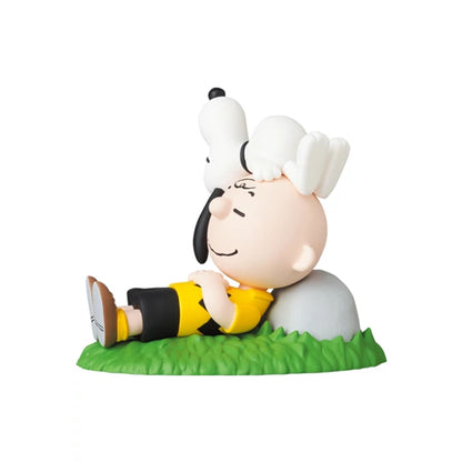 Medicom | UDF Napping Charlie & Snoopy
