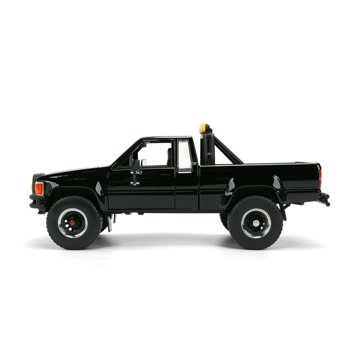 Jada | BTF 1/24 Toyota SR5 Skateboard